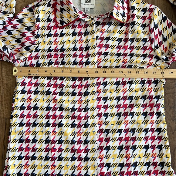Vicky and Lukas Houndstooth Button Down Top Medium Red/yellow/blue/black/white - Picture 9 of 9